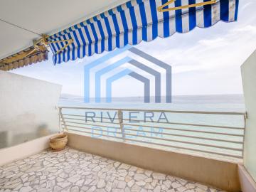 MENTON Face a la mer, appartement type 3 avec terrasse, ca