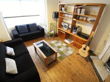 Meanwood Road, Meanwood, Leeds, LS6 4AW 4 bed terraced...