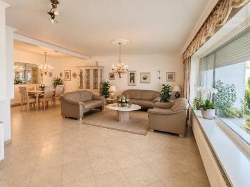 Mehr als nur Wohnen: Familienhaus mit Sauna,...