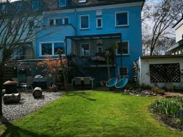 Mehrfamilienhaus mit Blick auf den Lutherpark,...