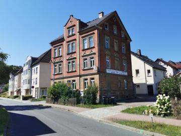 Mehrfamilienhaus mit 5 Wohnungen/326 m² Wohnfläche inkl....