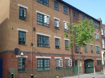 Mile End Road, Stepney Green/Whitechapel E1, 1 bed flat...