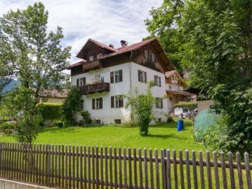 MITTENWALD: Historisches Baudenkmal in Mittenwald –...