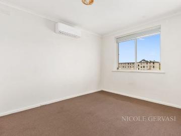 Mitchell Mews Apartment in the Heart of Brunswick
