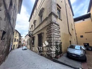 Elegante appartamento in palazzo storico nel cuore di...