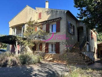 MONTEUX EXCLUSIVITE VILLA DE 300 M² AVEC GARAGE SUR 3700...