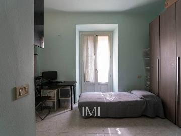 Monolocale in vendita a Milano via Lazzaretto, 15,...