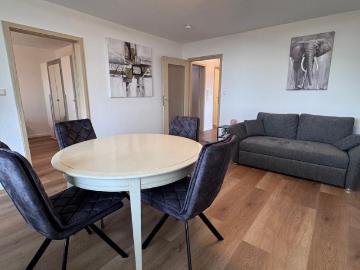 Möblierte 2 Zimmer Wohnung mit Balkon am Lerchenauer See