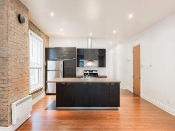 model 1417 Argyle Studio Apartment for Rent at 1417 Av...