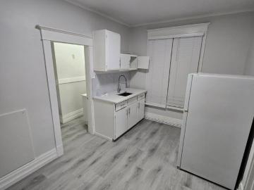 model 2105 Cornwall Studio Apartment for Rent at 2105...