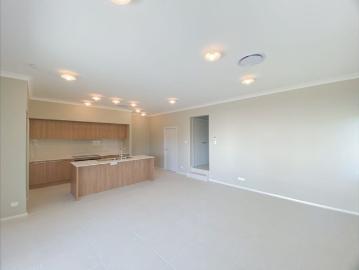 MODERN FAMILY HOME