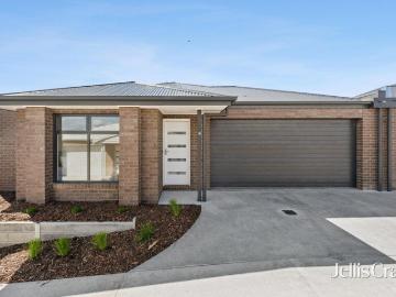 Modern, low maintenance living in Canadian