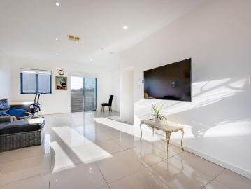 Modern Tri Level Townhouse in Prime North Adelaide Location