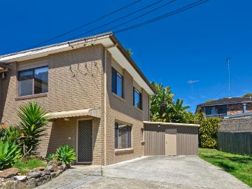 MODERN TWO STOREY DWELLING IN A QUIET LOCATION