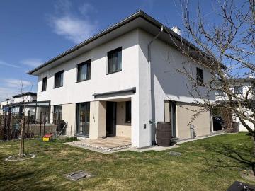 Moderne Doppelhaushälfte in schöner Siedlungslage mit...