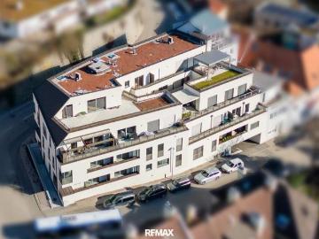 Moderne Eigentumswohnung sehr zentrale Lage! Top 2 EG