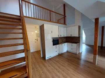 Moderne, sehr helle Loft Wohnung im Schloss Lichtenegg,...