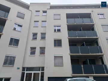 Moderne Traumwohnung mit Balkon und Top Ausstattung in...