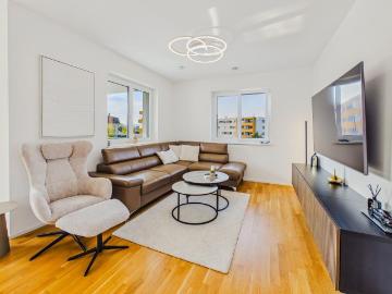 Moderne 3 Zimmer Neubauwohnung mit Balkon, Klimaanlage &...