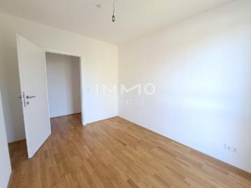 Moderne 3 Zimmer Wohnung mit 2 Balkonen Harterstraße 96...