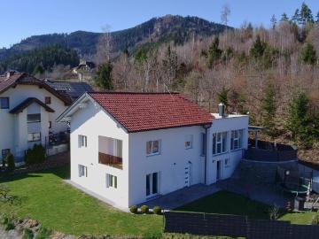 Modernes 5 Zimmer Einfamilienhaus mit Garten in...