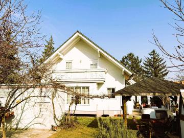 Modernes Einfamilienhaus mit 242 m² zzgl. Terrasse,...