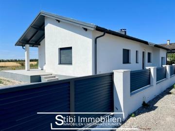 Modernes & kernsaniertes Einfamilienhaus mit zwei...