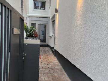 Modernes saniertes Einfamilienhaus in ruhiger Lage