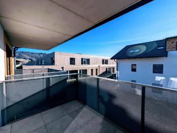 MODERNER WOHNKOMFORT: 2 Zimmer Wohnung mit Balkon & 2...