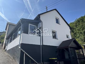 Modernisiertes Einfamilienhaus mit 1.025 m² Grundstück,...