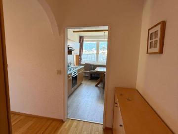 Moëblierte 2 Schlafzimmer / 4 Zimmer Wohnung in Zell am...