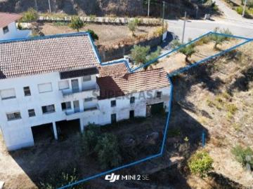 Moradia bi familiar em Proença a Nova e Peral de 297,5 m²