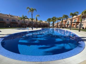 Moradia T2 com piscina, Albufeira, Algarve