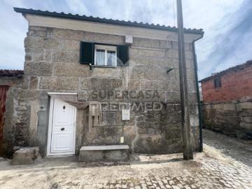 Moradia T3 em Bouçoães