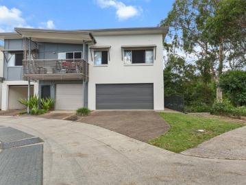 Lovely Home with 2 Entrances is Priced to Sell