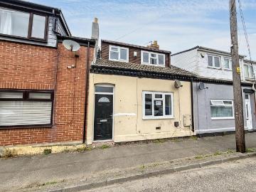 Murton Lane, Easington Lane, Houghton. 3 bed terraced...