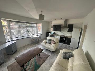 Musters Road, Nottingham, NG2 2 bed flat to rent £1,550...