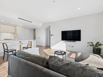 Navali Luxury living in Premium Building