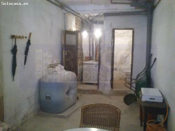 nave industrial en najera de 465.92m2