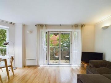 Naxos Building, Hutchings Street, 2 Bedroom Apartment
