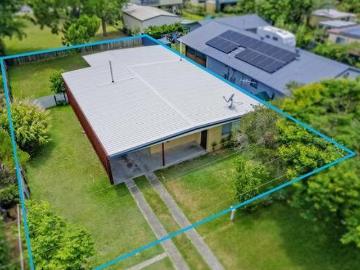 Neat and tidy home in old Bongaree