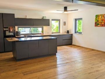 Neuwertiges Traumhaus in St. Wolfgang: 5 Zimmer, Garten,...