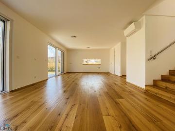 Neu! Exklusive 5 Zimmer Doppelhaushälfte mit Keller und...