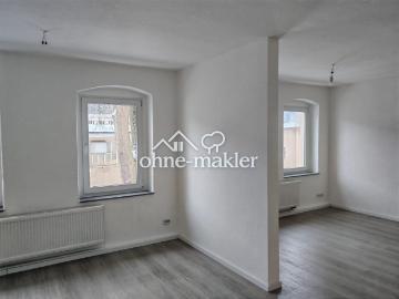 NEU SANIERT! 3R Wohnung mit Stellplatz 80 m² EBK...