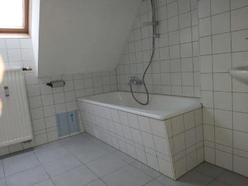 NEU Zentrale 2 Zimmer Wohnung mit Küchenblock im 2....