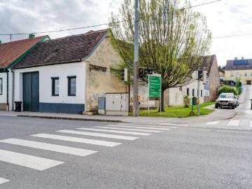 NEUER PREIS ! Einfamilienhaus, 2 Schuppen,...