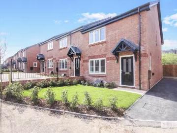 Unique 2 BA 3 bedroom semi detached house for rent in...