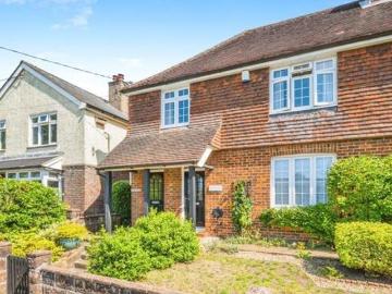 New Road, Midhurst, 2 Bedroom Flat