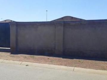 newly renovated 2 bedroom on the mar.