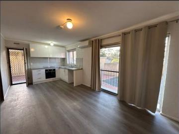 Newly renovated ground floor apartment